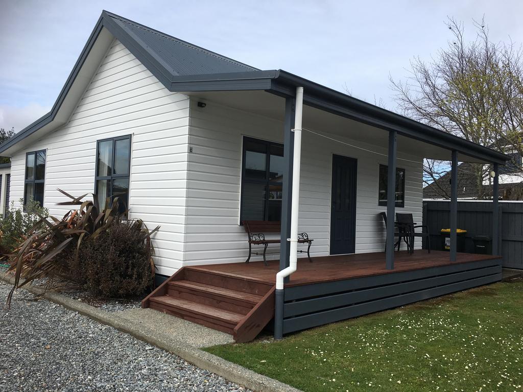 Amberlea Cottages ホキティカ エクステリア 写真